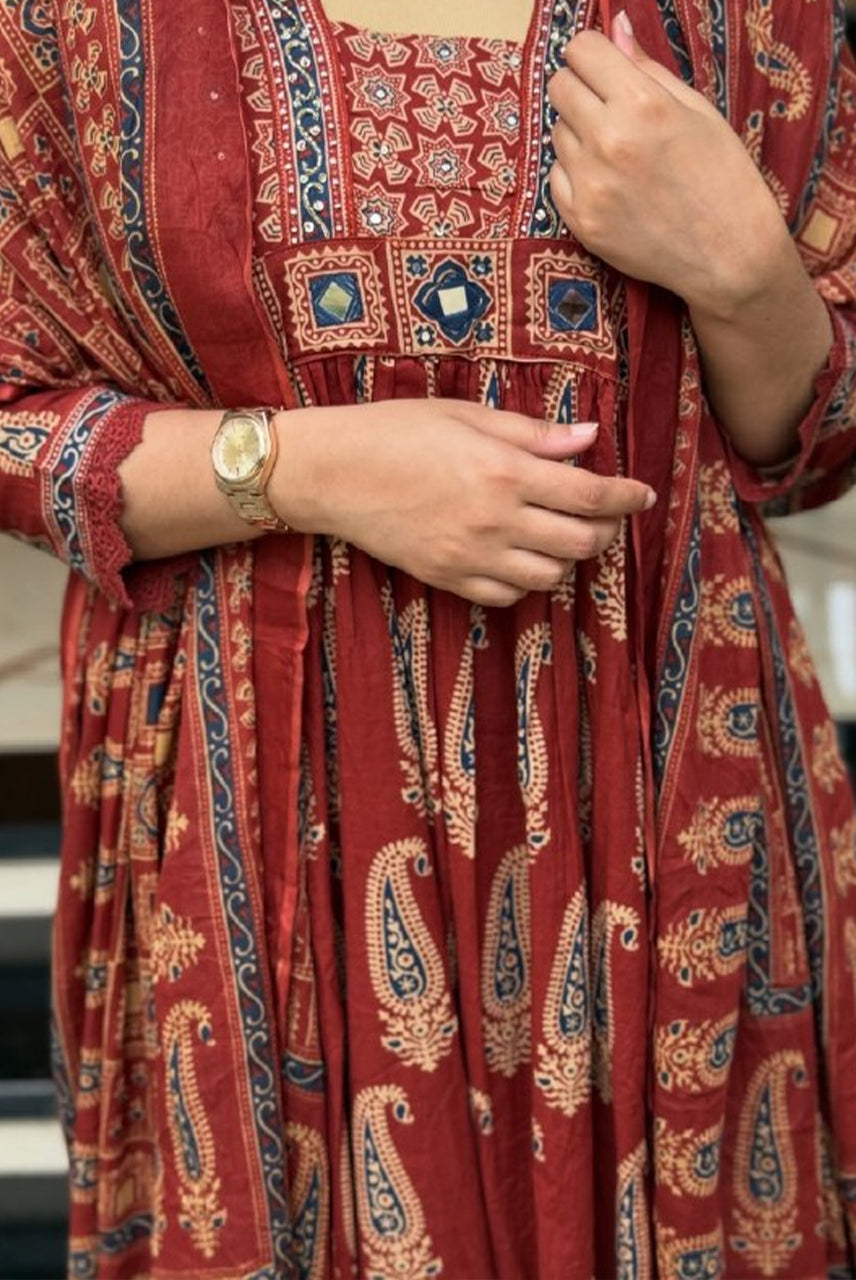 Maroon Paisley Printed Kurta Set with Dupatta