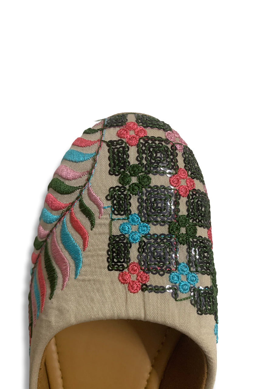 Multicolor Embroidered Beige Juttis