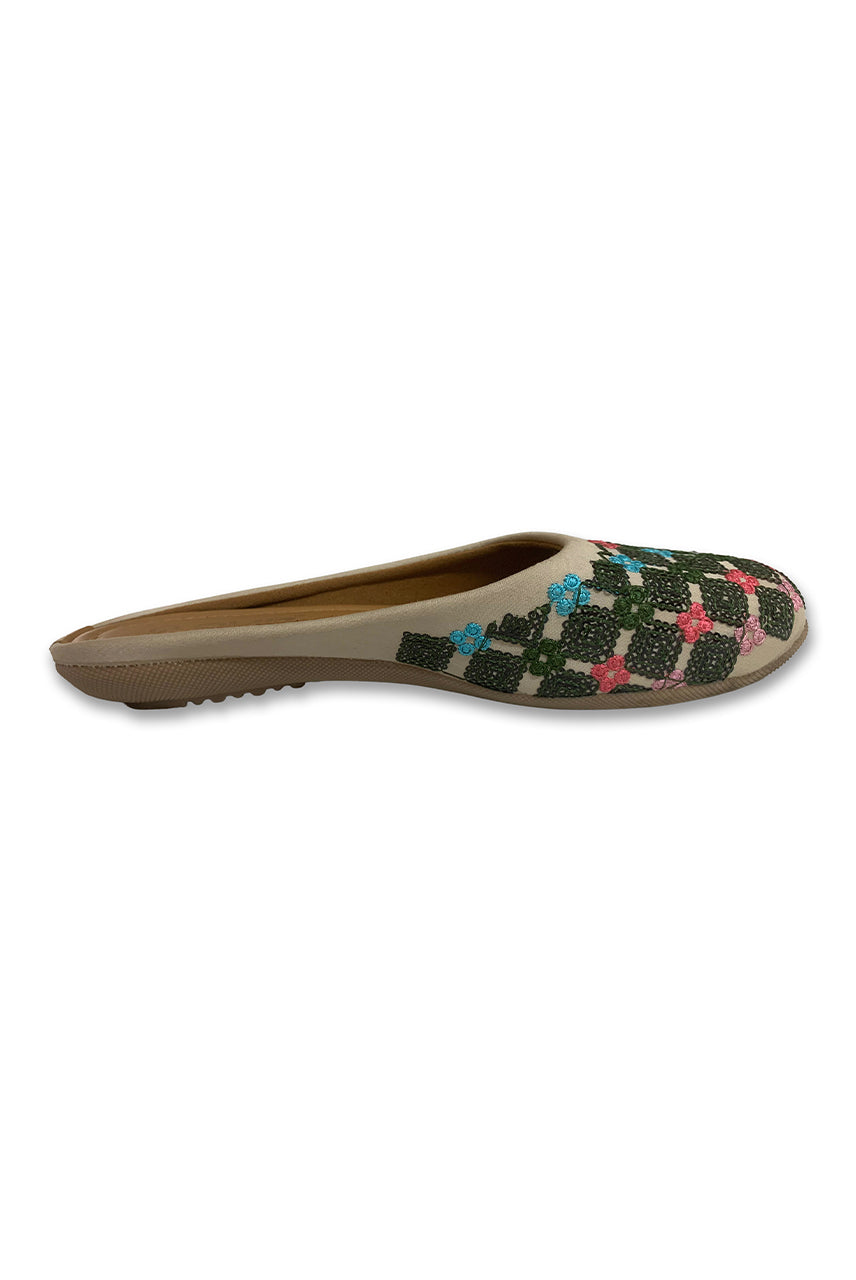 Multicolor Embroidered Beige Juttis