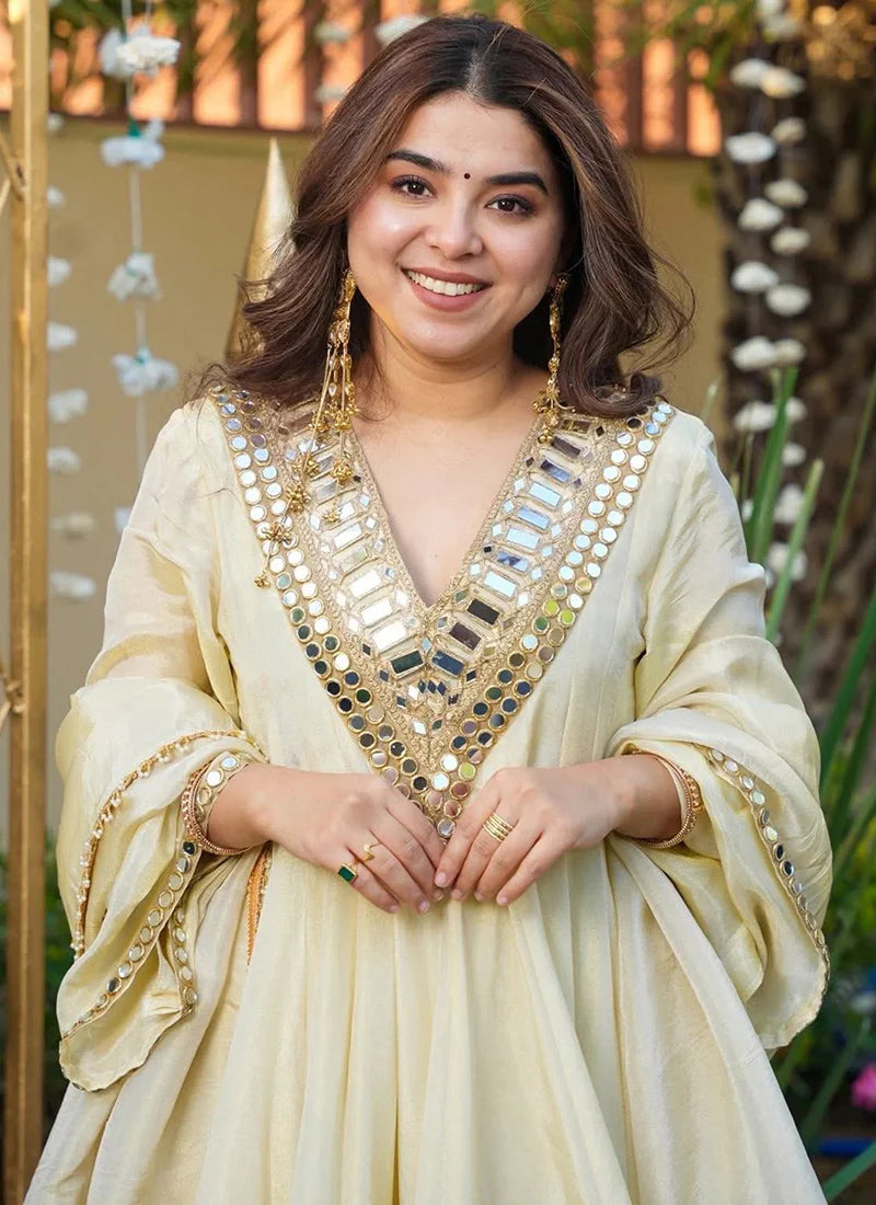 Noor-e-Aaina Luxe Kaftan Set