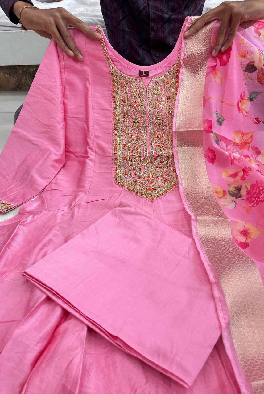 Gulnaar Rani – Pink Zari Anarkali Dupatta Set