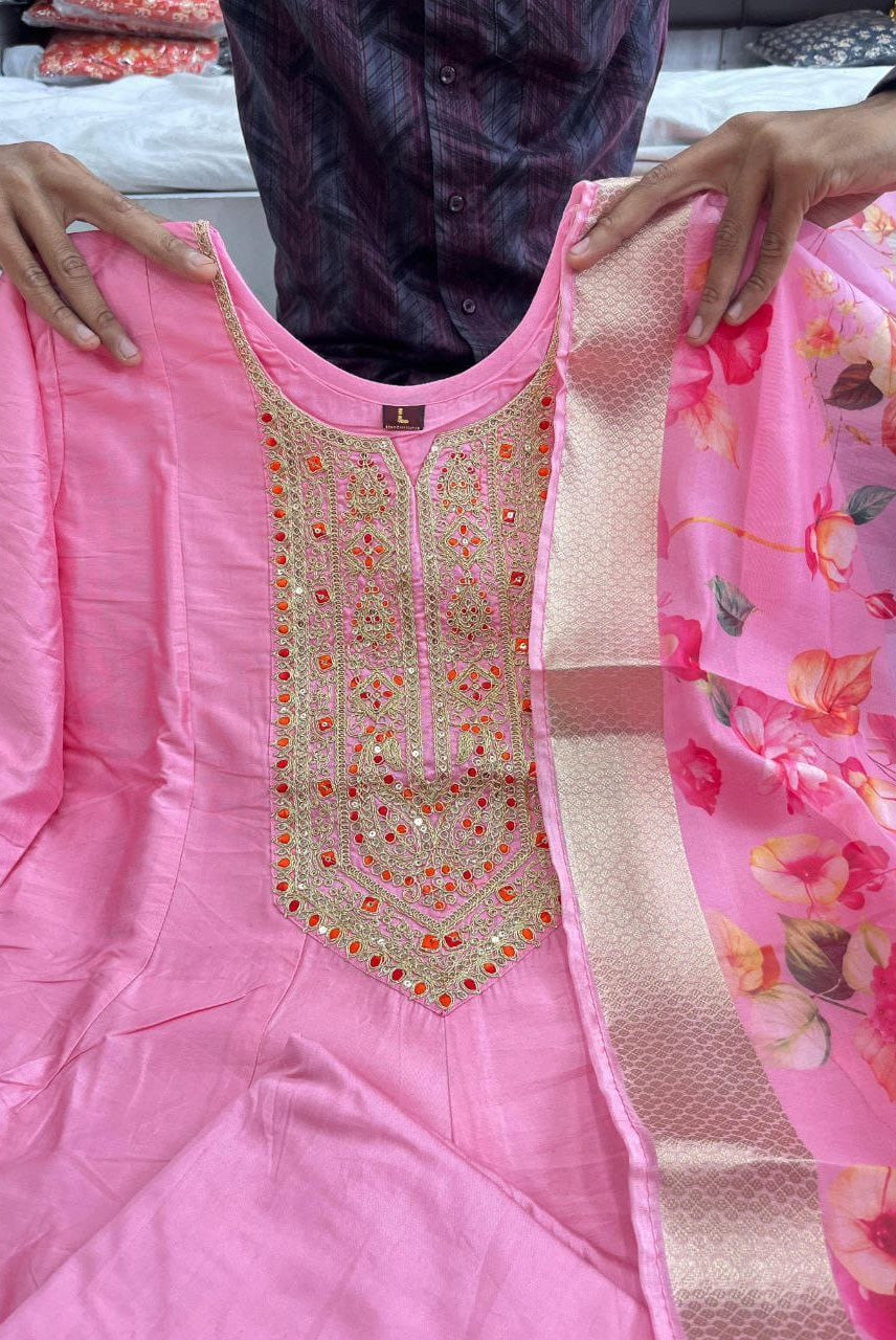 Gulnaar Rani – Pink Zari Anarkali Dupatta Set