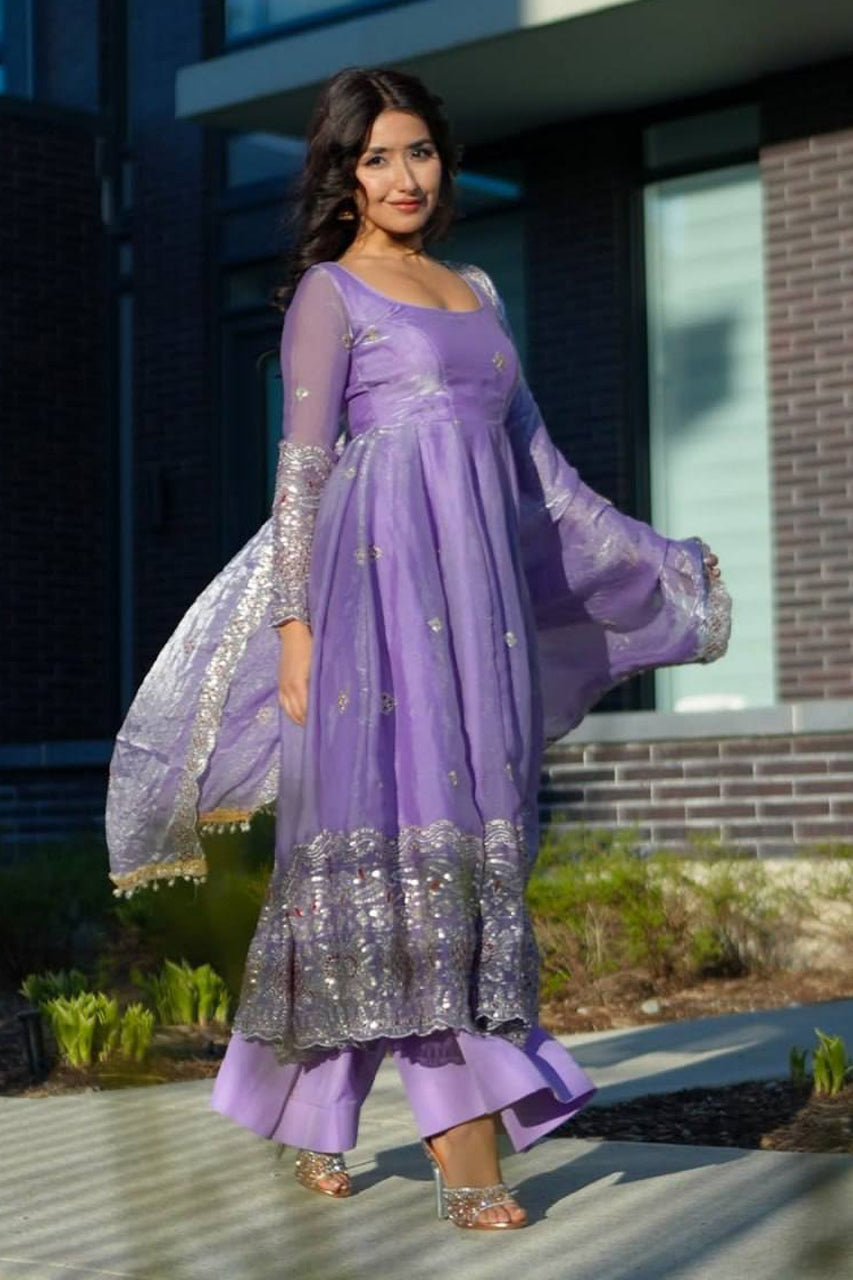 Lavender Noor Embellished Anarkali Set with Designer Dupatta