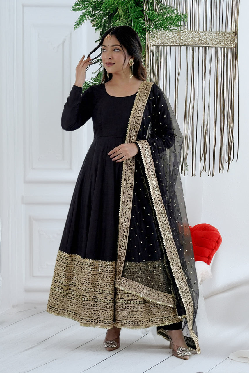 Noir Royale Anarkali Set