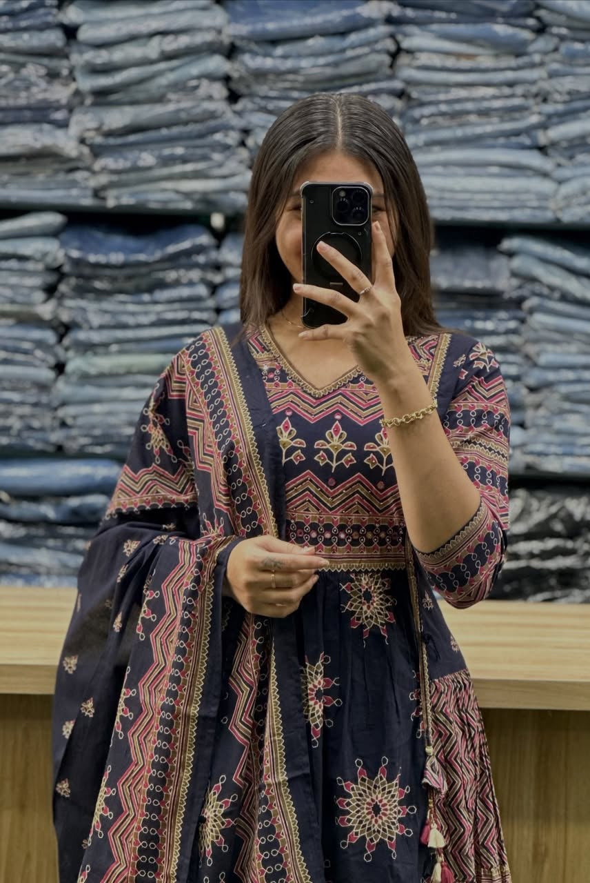 Noor Folk Flare Maxi