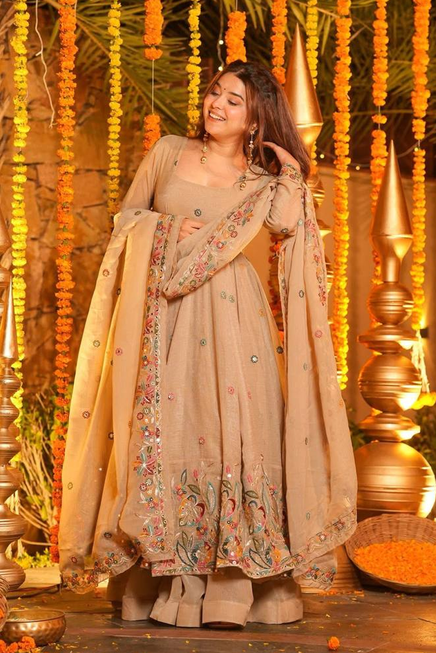 Noor-E-Sandhya Anarkali Set
