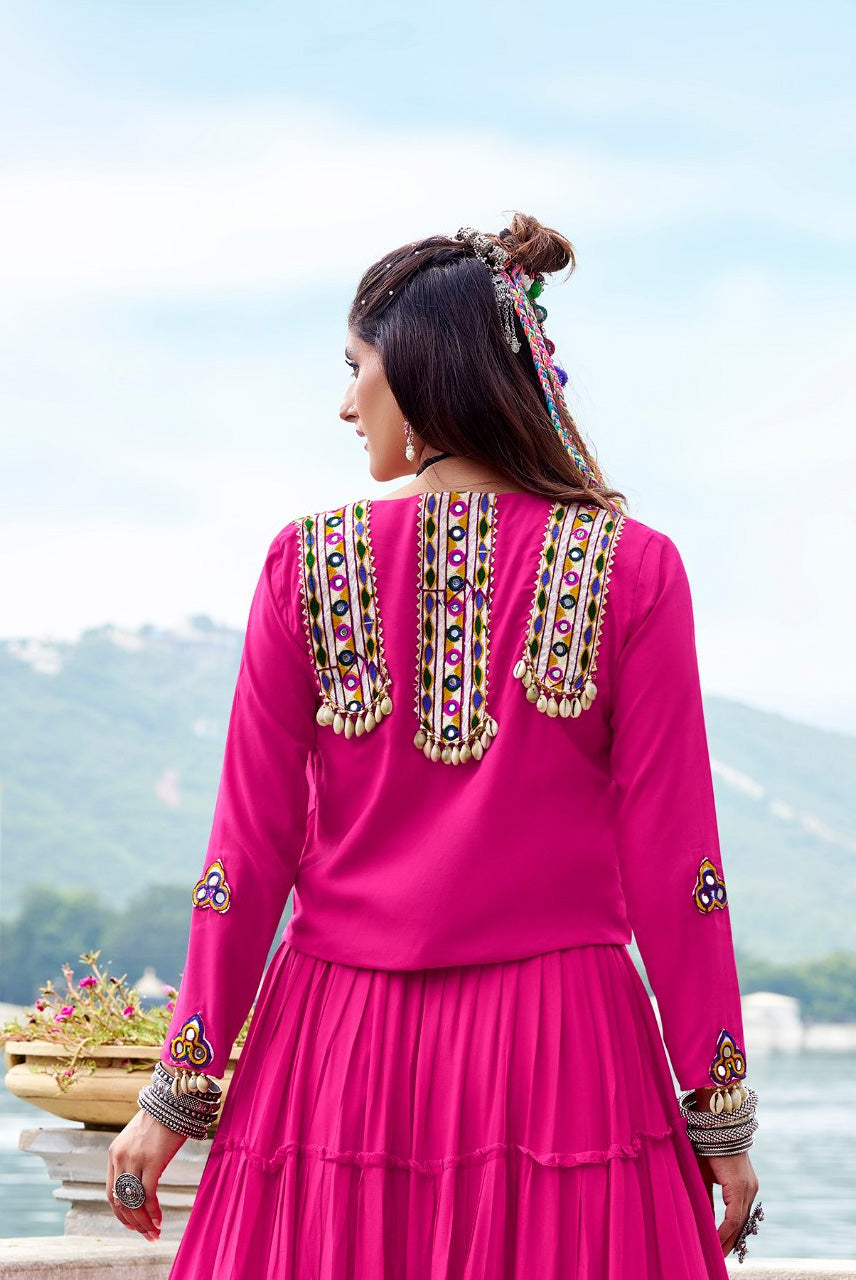 Gulabi Rang Navratri Chaniya Choli with Mirror Work Koti Set