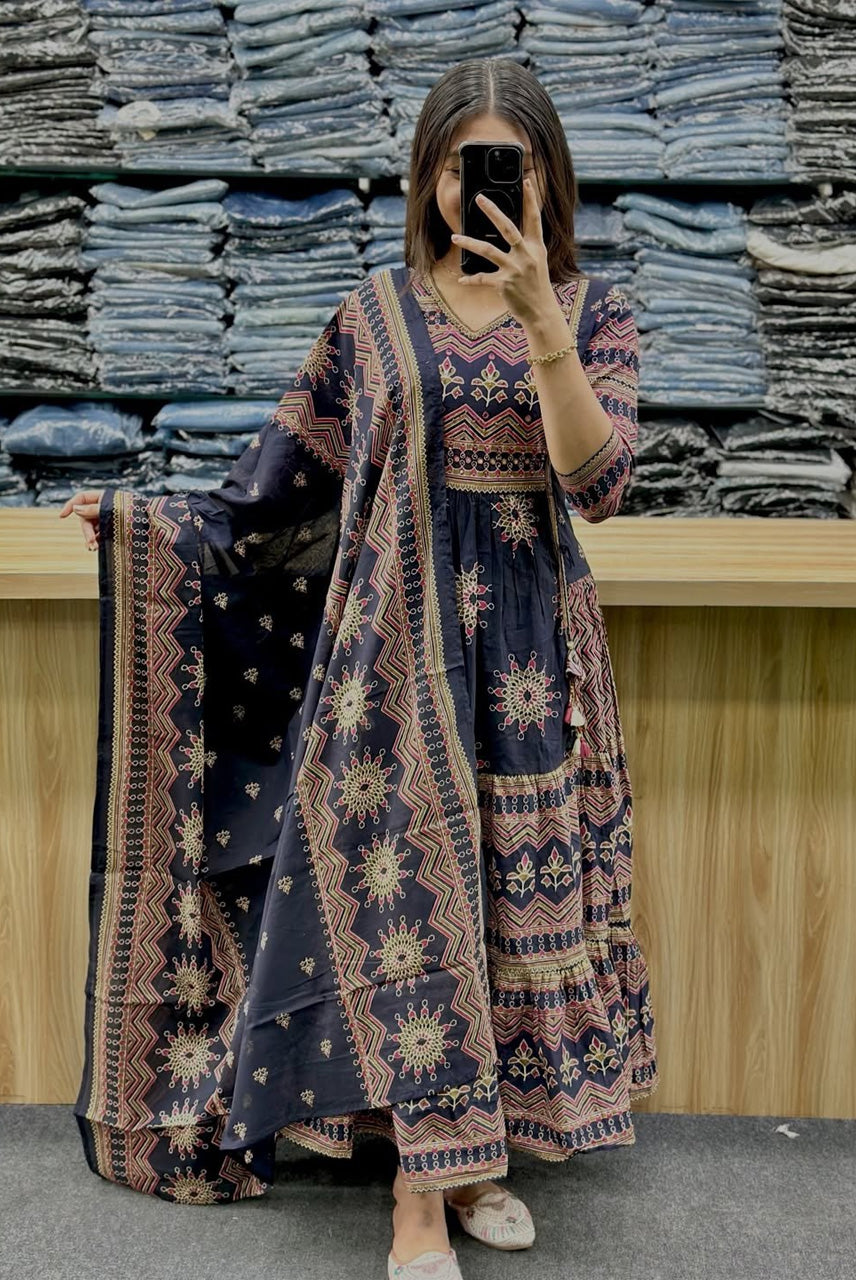 Noor Folk Flare Maxi