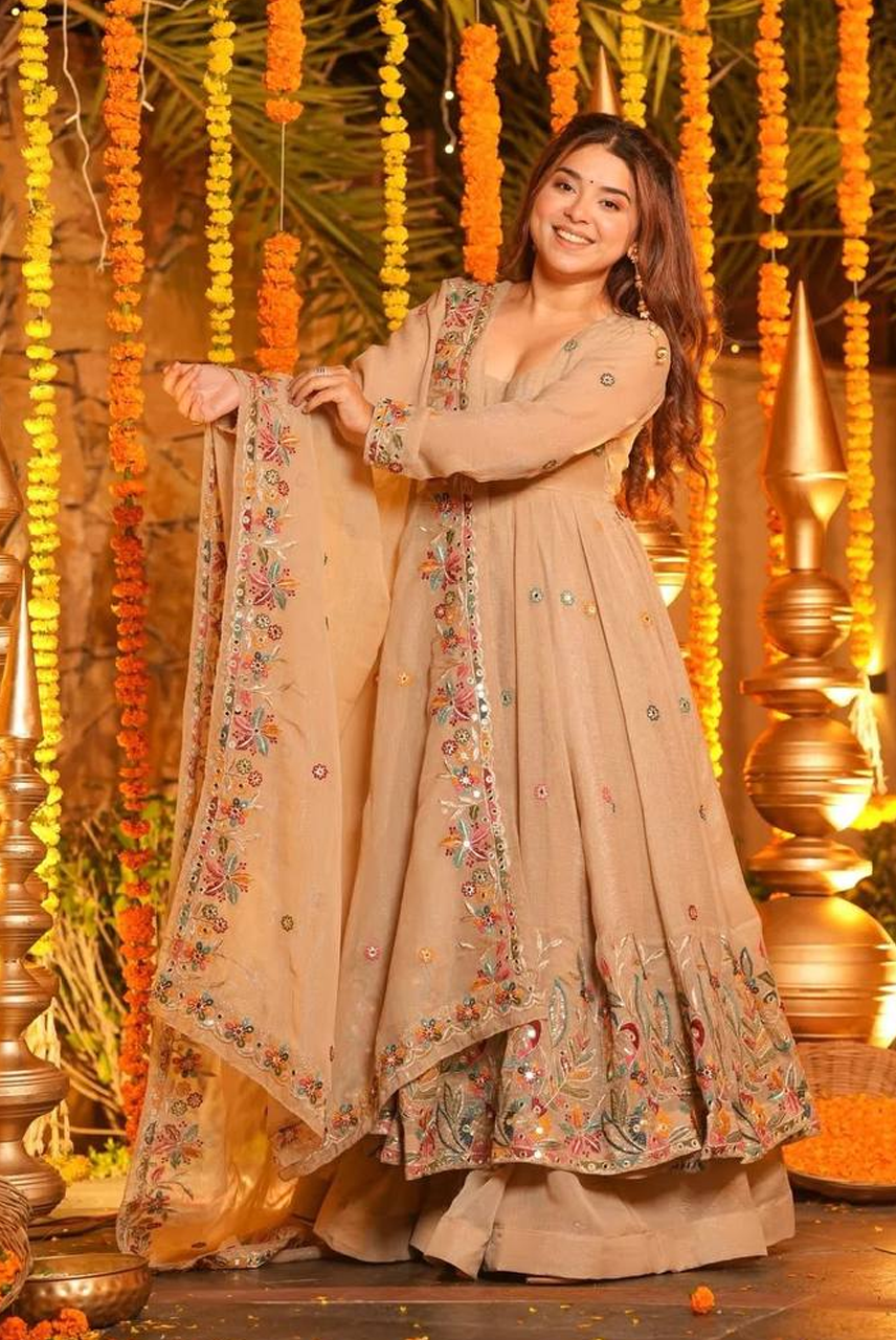 Noor-E-Sandhya Anarkali Set