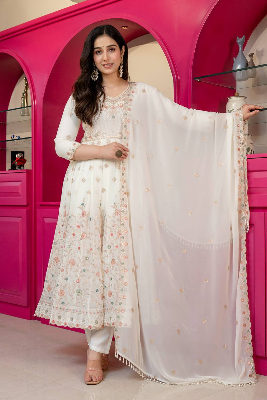 Noor-E-Chandni – Ivory Floral Anarkali Set