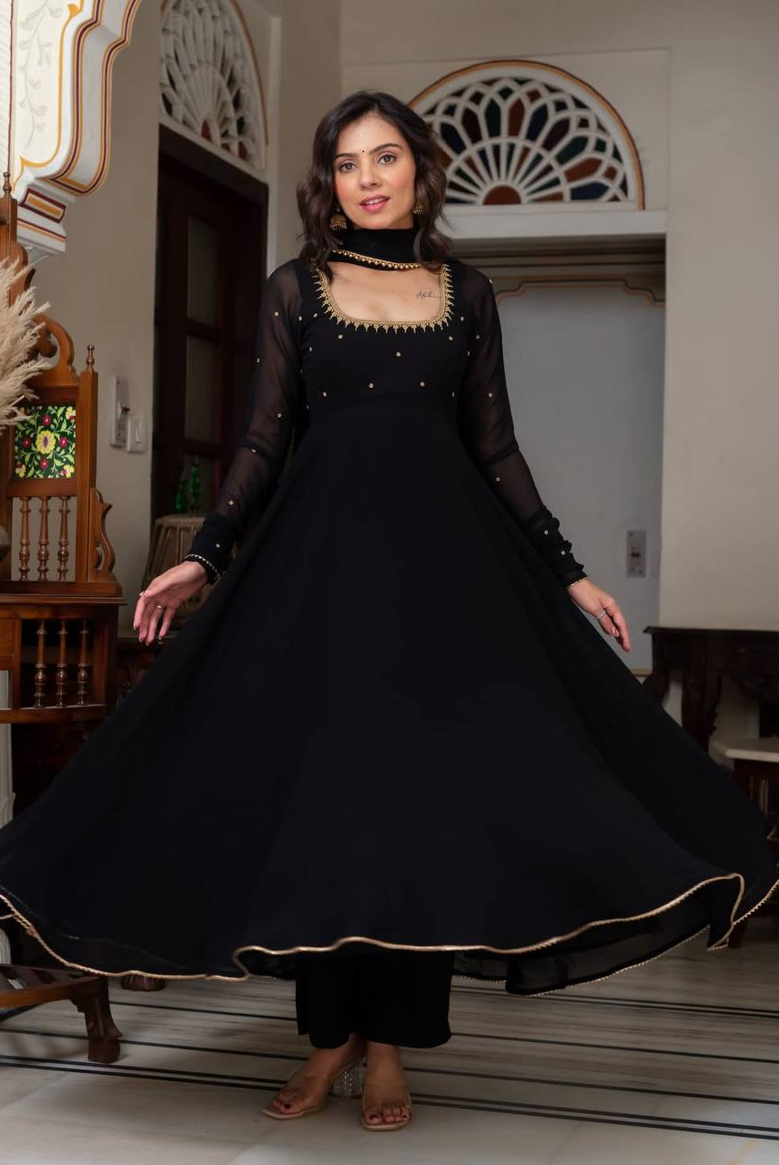 Shahi Noir Anarkali Set