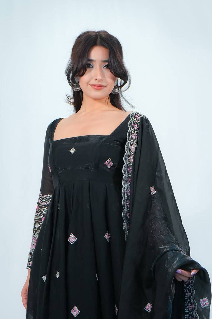 Noor-E-Shaam Black Embroidered Anarkali Set with Designer Dupatta