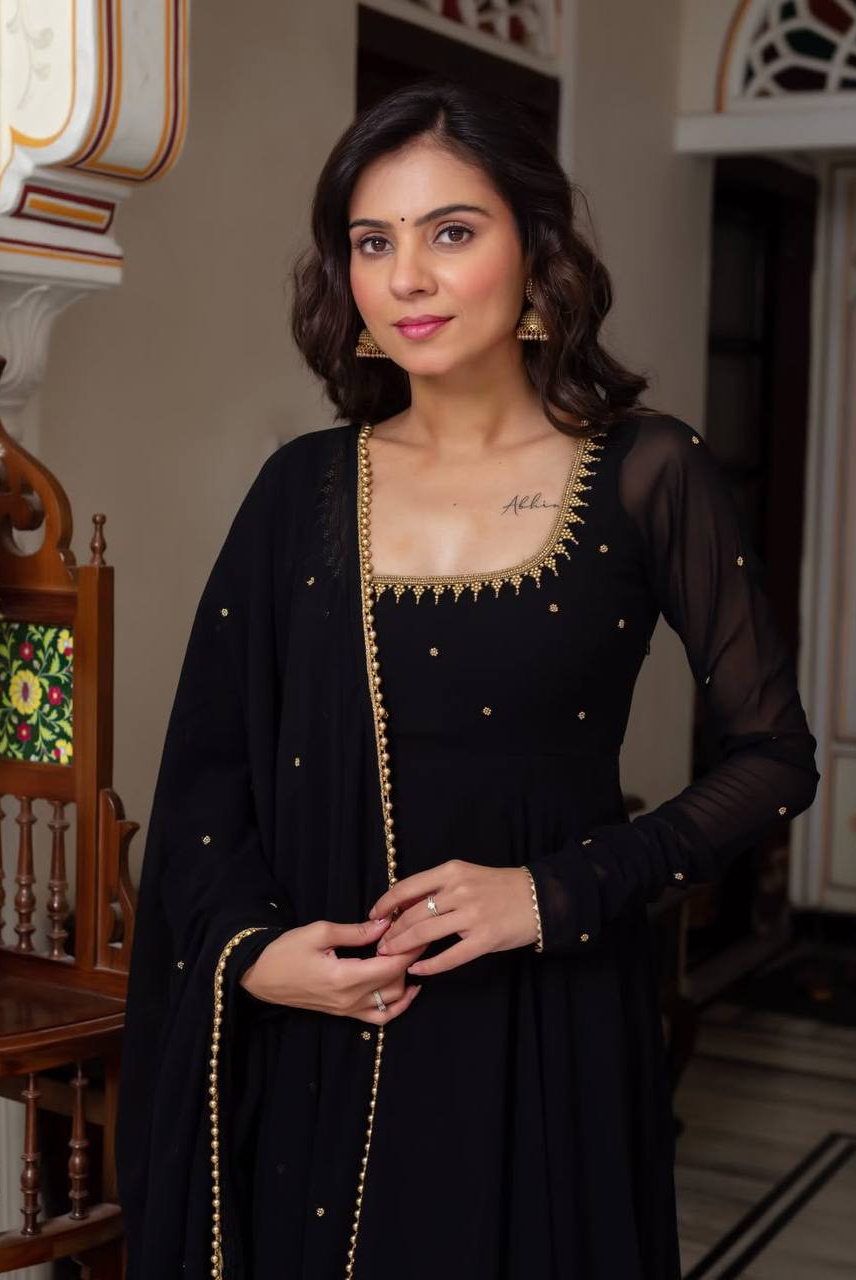 Shahi Noir Anarkali Set