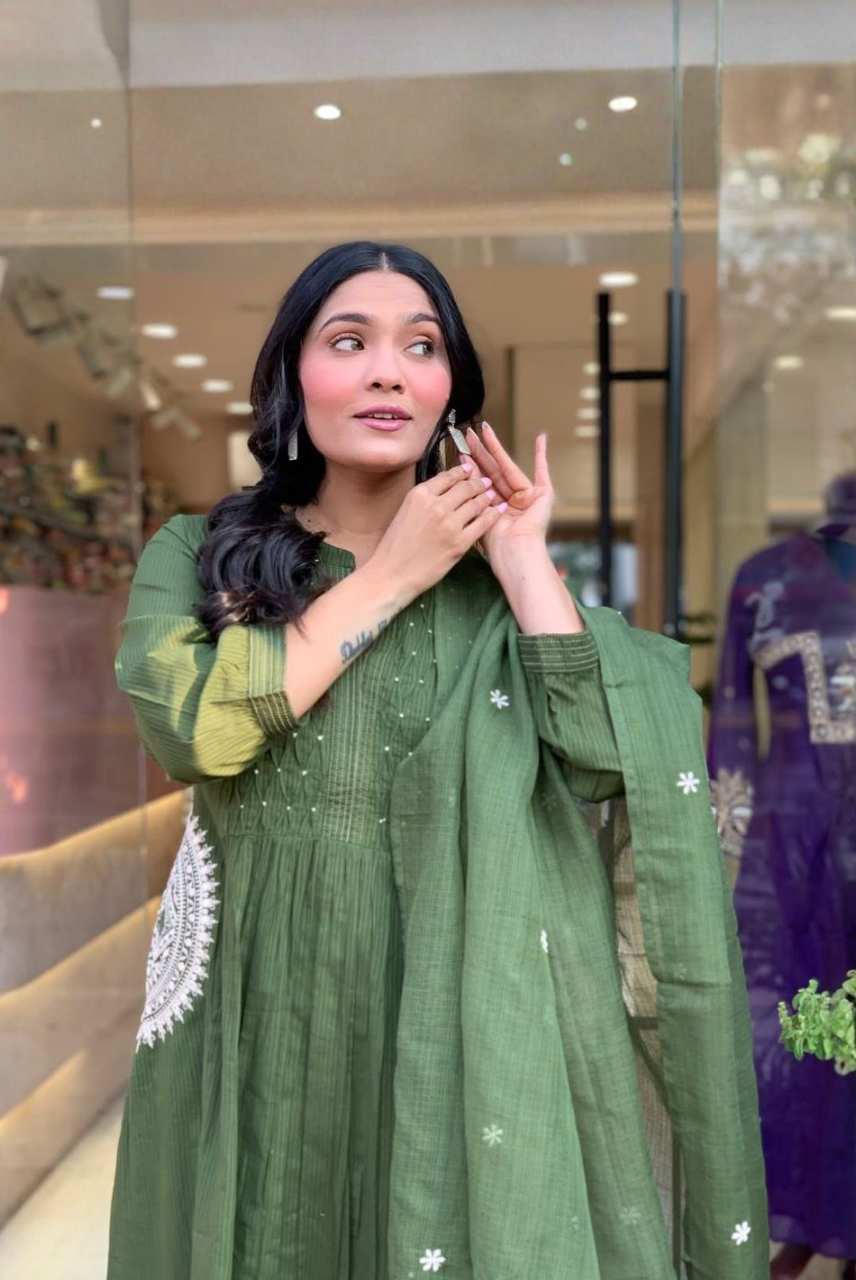 Sukoon Mehru – Olive Cotton Kurta Dupatta Set