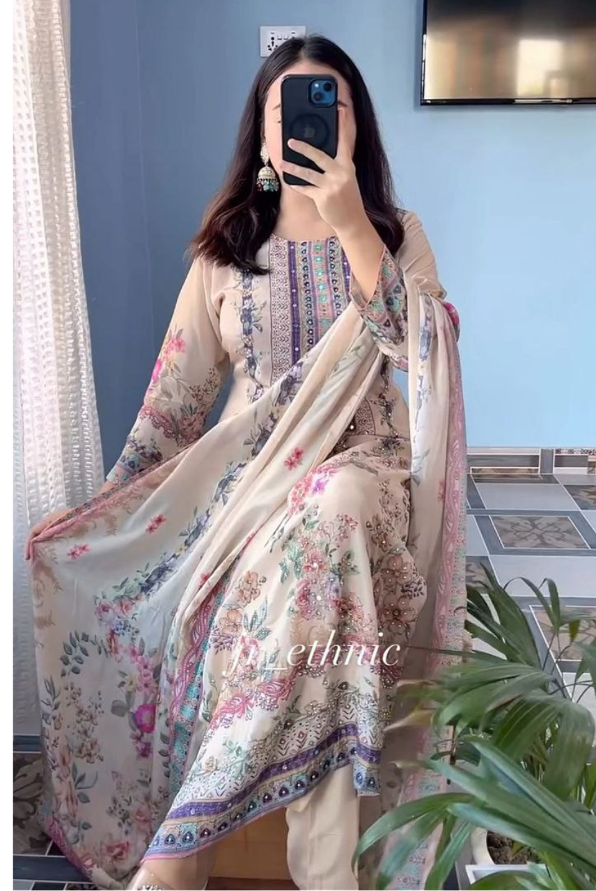 Gulposh Ivory Floral Heritage Suit Set