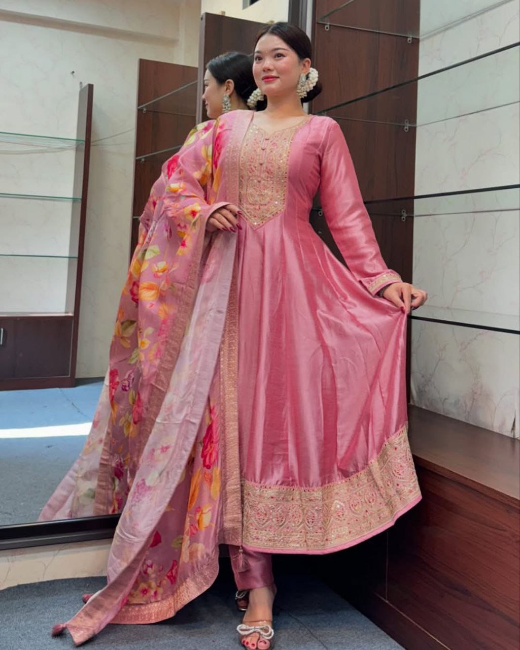 Gulnaar Rani – Pink Zari Anarkali Dupatta Set
