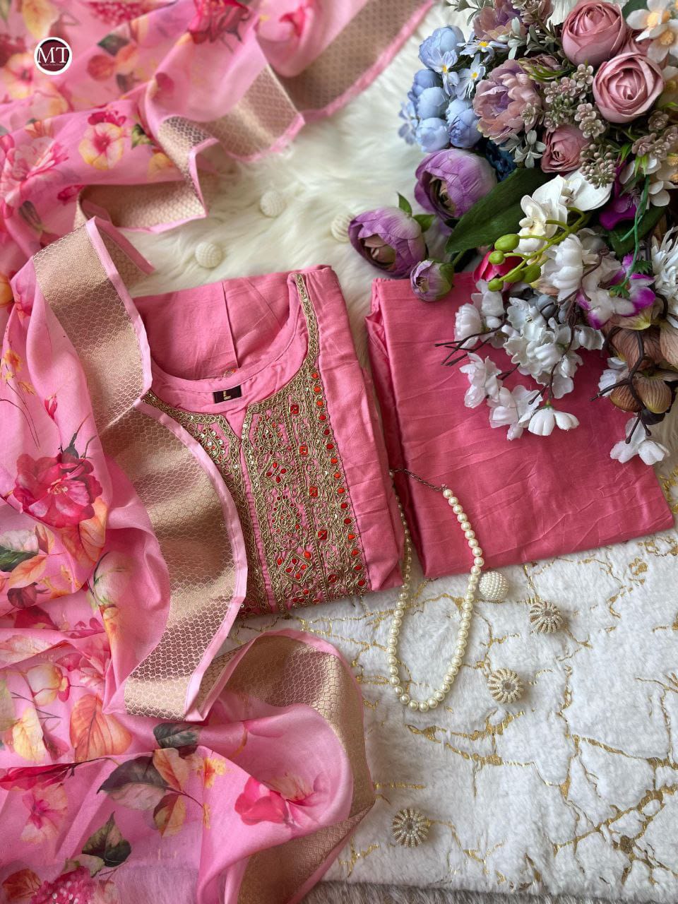 Gulnaar Rani – Pink Zari Anarkali Dupatta Set