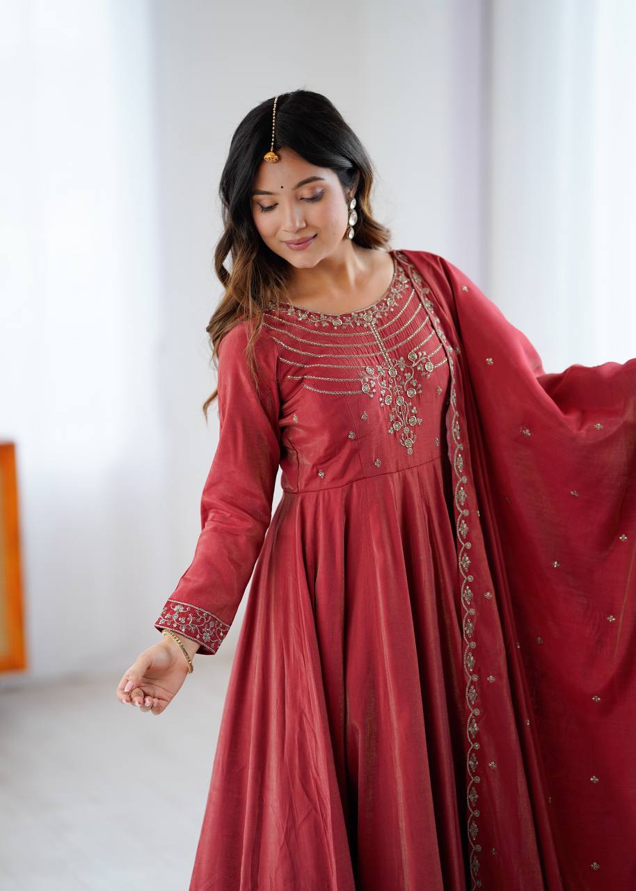 Rajsi Amethyst – Heritage Flare Anarkali Set
