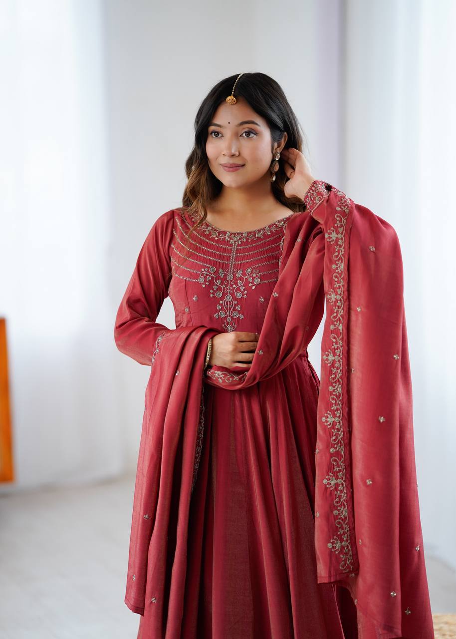 Rajsi Amethyst – Heritage Flare Anarkali Set