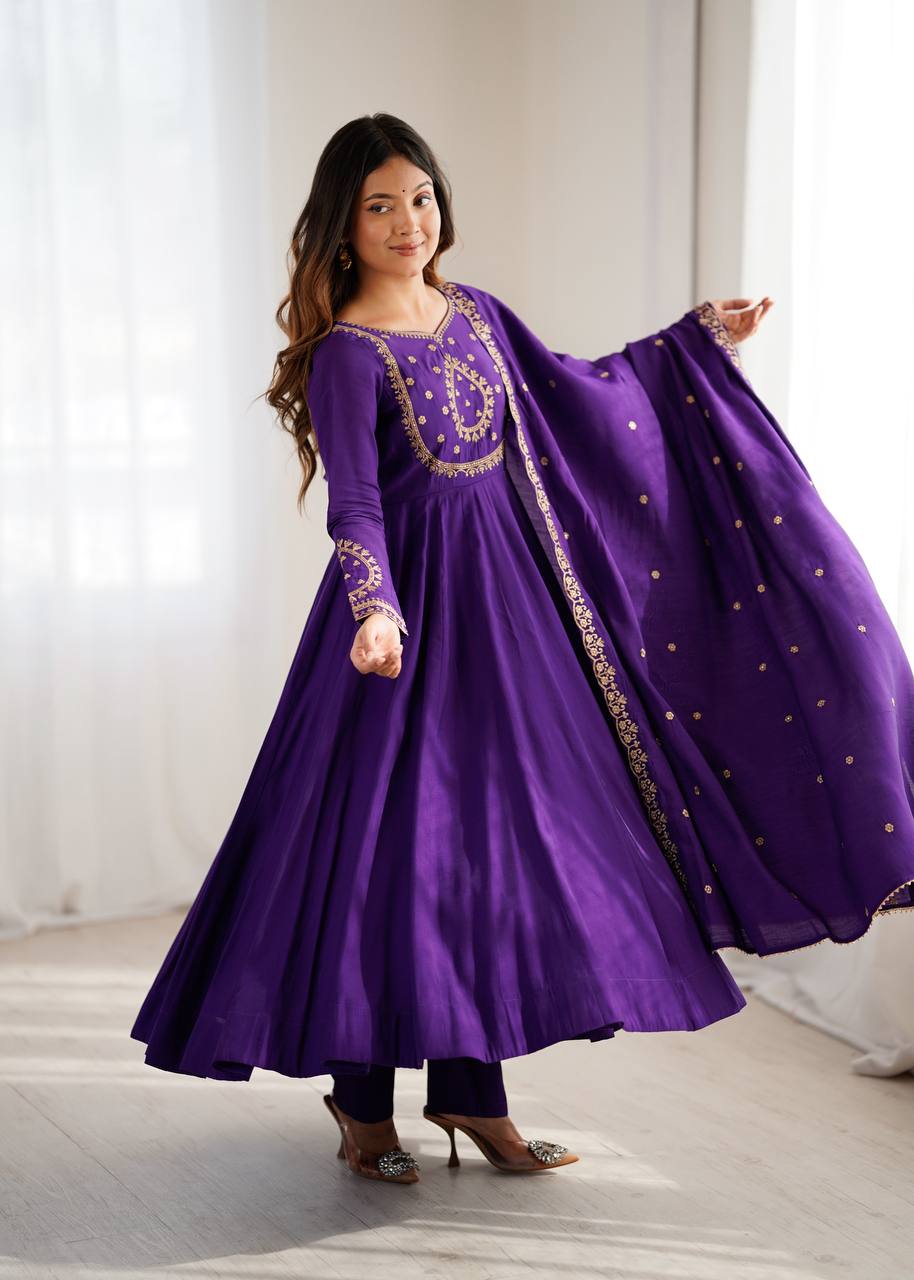 Rajsi Amethyst – Heritage Flare Anarkali Set