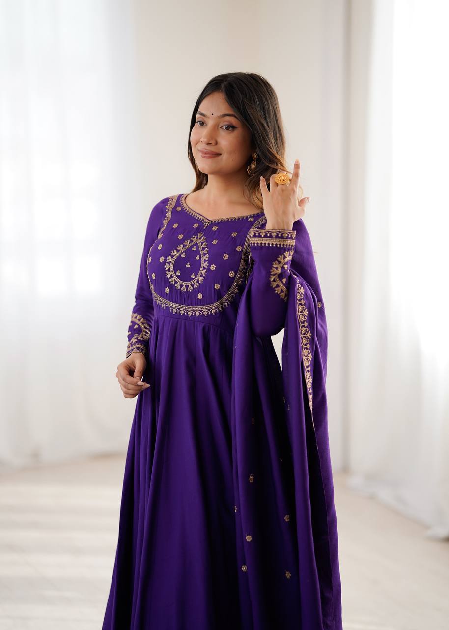 Rajsi Amethyst – Heritage Flare Anarkali Set