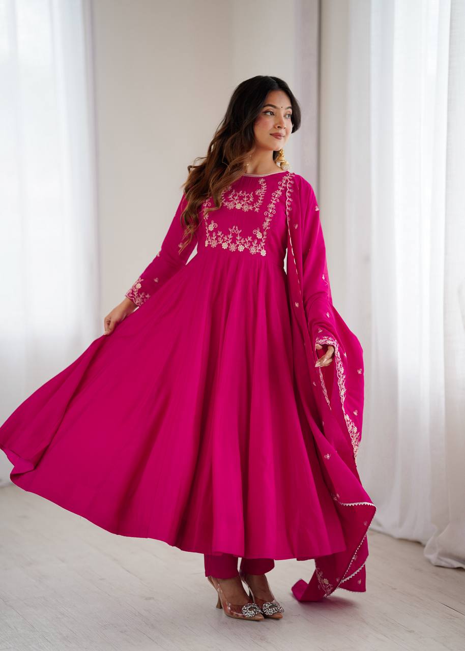 Gulnaar Rani – Royal Pink Anarkali Set