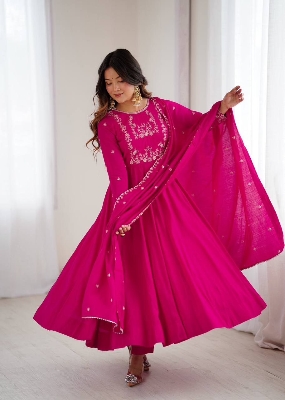 Gulnaar Rani – Royal Pink Anarkali Set