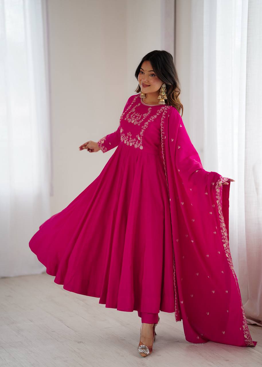 Gulnaar Rani – Royal Pink Anarkali Set