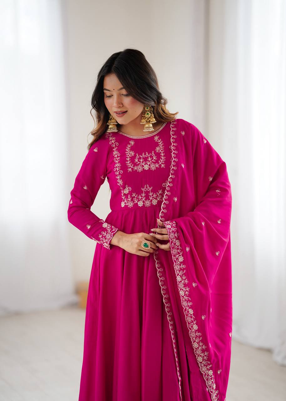 Gulnaar Rani – Royal Pink Anarkali Set