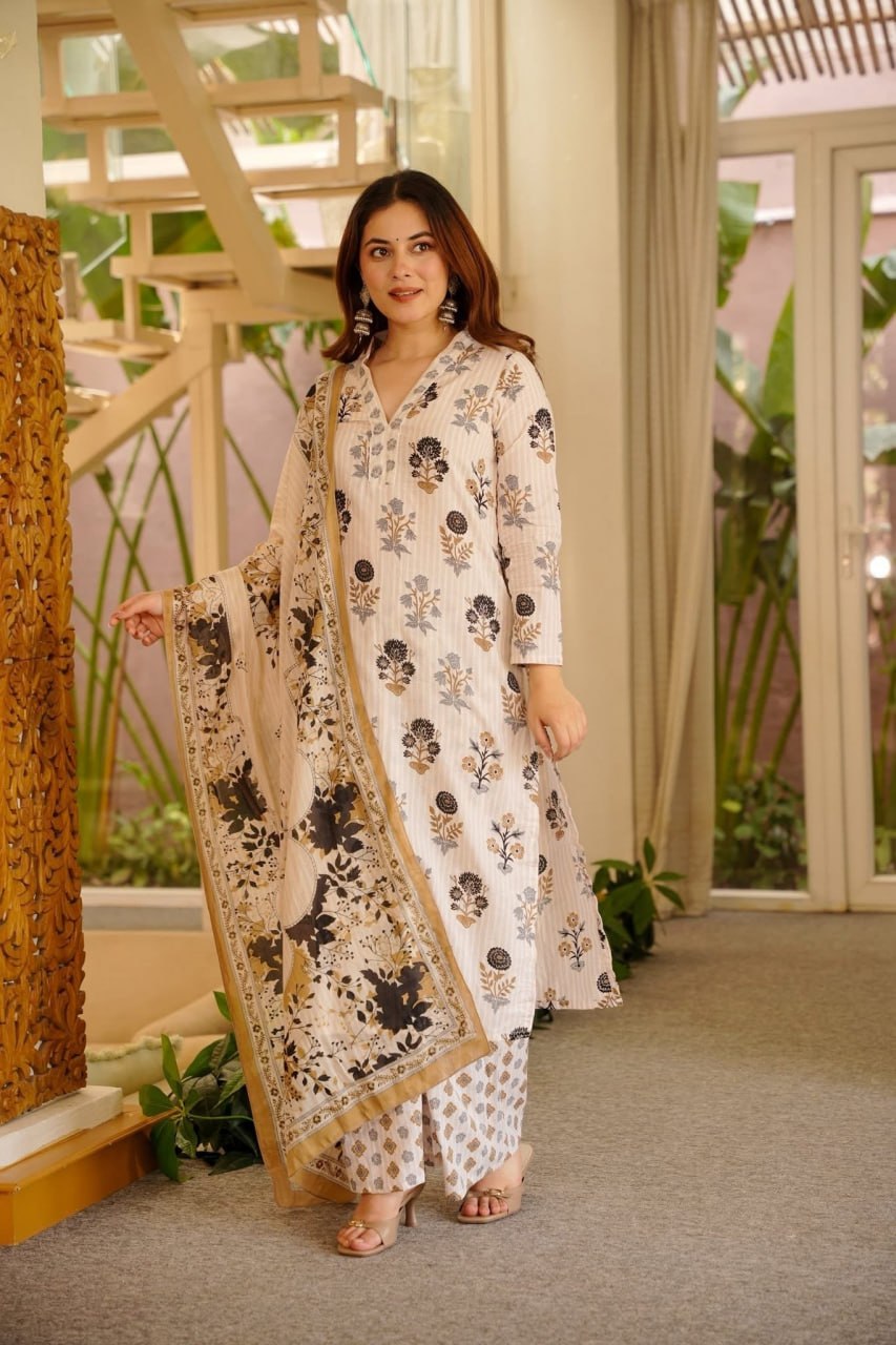 Ivory Floral Printed Rayon Slub Kurta Pant Dupatta Set