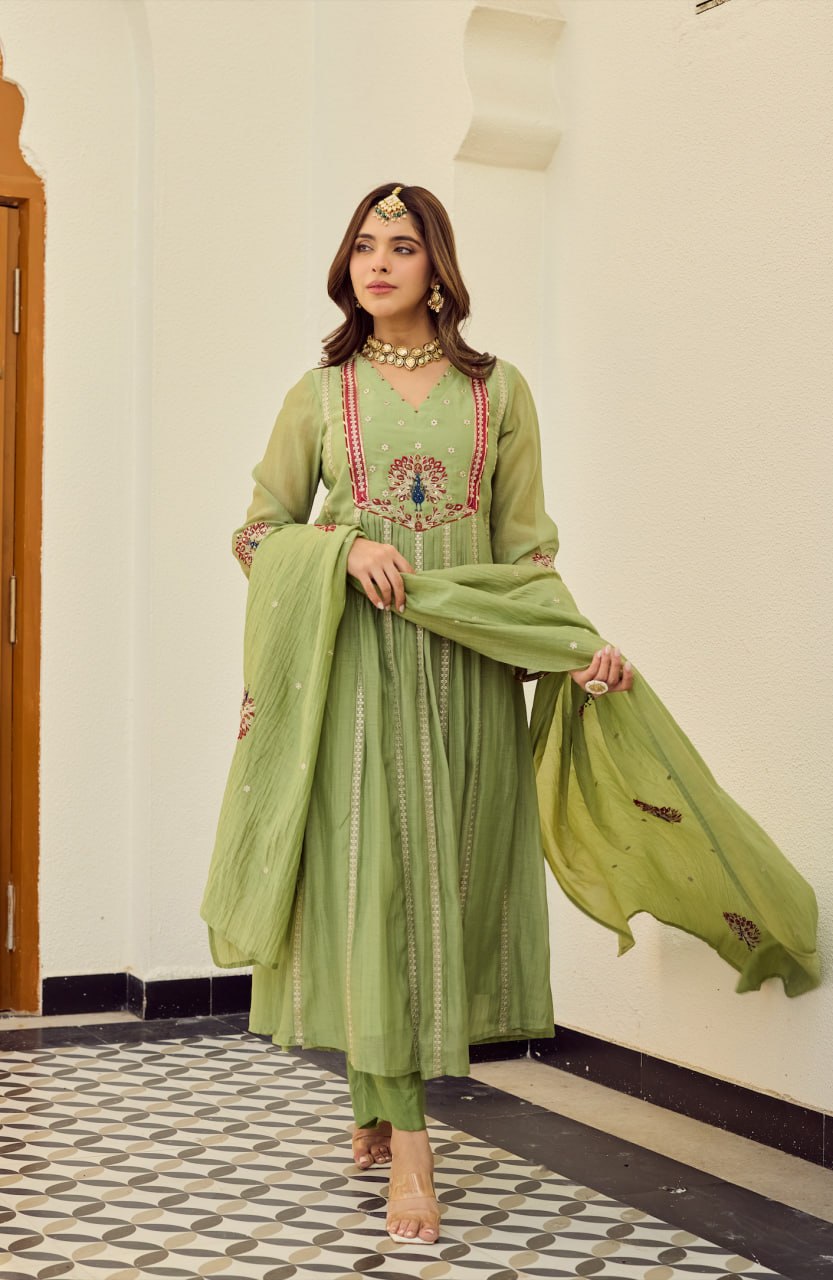 Pastel Green Embroidered Chanderi Silk Anarkali Pant Dupatta Set